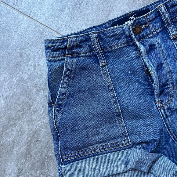 Hollister High-Rise Denim Mom Shorts 3" - Picture 5 of 5